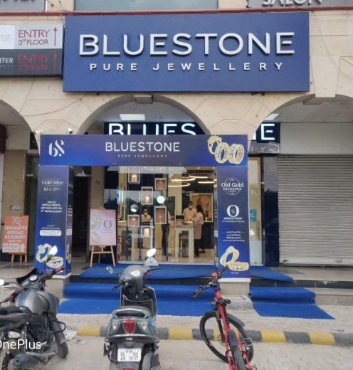 Retail storefront signage and facade for Bluestone jewellery